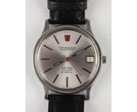 An Omega Constellation Chronometer Electronic F300 Hz stainless steel circular cased gentleman's wristwatch, the signed silve
