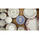 A mixed collection of items to include Minton Haddon Hall tea ware to include cups, saucers, side