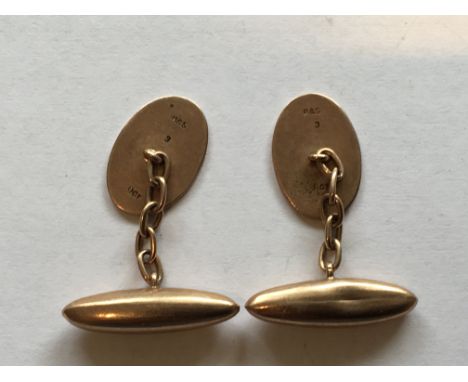 A Pair of Gents 9 carat Gold cufflinks. Weight 7g.