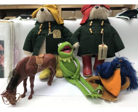 A collection of soft toys including Paddington Bear and Kermit The Frog, a Cabbage Patch doll and collection of Sindy dolls a