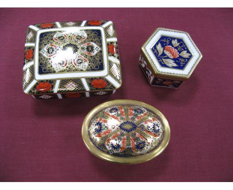 A Royal Crown Derby Porcelain Trinket Box and Cover, of rectangular form, decorated in Imari pattern 1128, date code for 1981