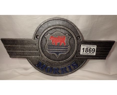 Cast iron Morris wall plaque, W: 27 cm. P&amp;P Group 2 (£18+VAT for the first lot and £3+VAT for subsequent lots) 
