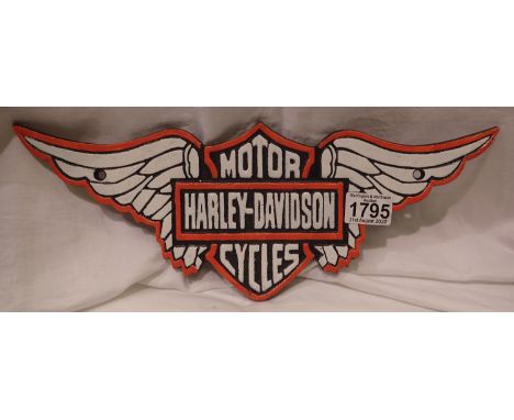 Cast iron Harley Davidson wings plaque, W: 40 cm. P&amp;P Group 2 (£18+VAT for the first lot and £3+VAT for subsequent lots) 