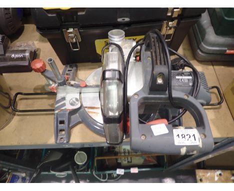 Ozito CMS 1621V 210mm compound mitre saw. All electrical items in this lot have been PAT tested for safety and have passed. T