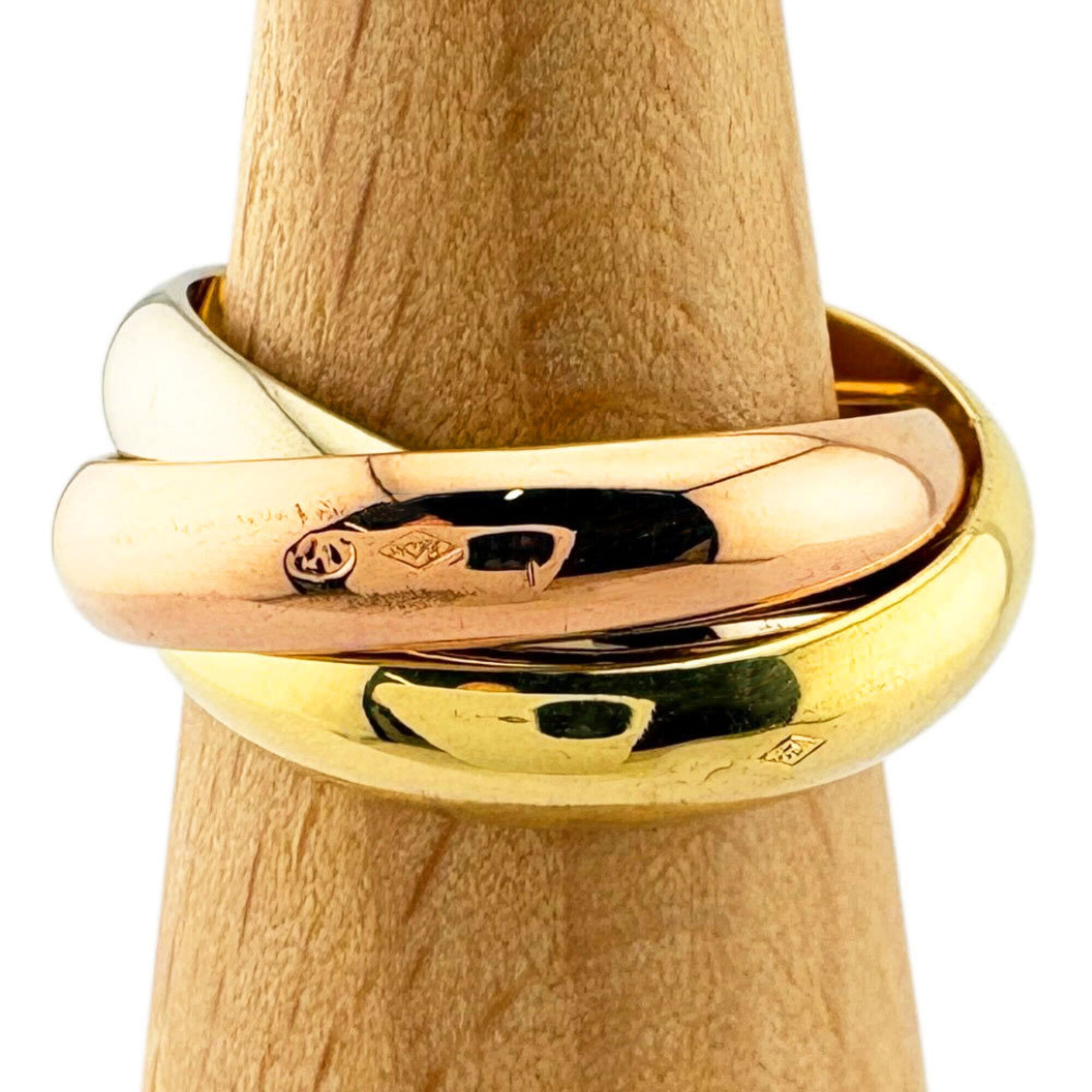 Cartier Trinity Ring, 18K Yellow Gold, Women\'s, Pre-owned.