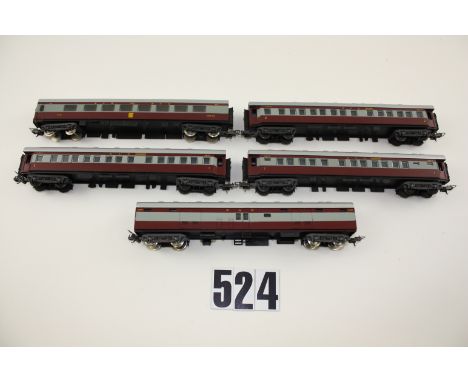 Lima HO Gauge South African Railways Coaching stock: comprising 1st class cars (2), 2nd class (1), dining car and baggage car