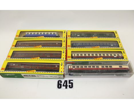 Fleischmann HO Gauge Coaching stock: comprising DSG Sovevogn (2) and Speisewagen, DB 'Touropa' coach and green baggage car, T