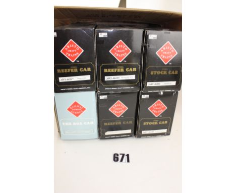 Aristo-Craft/ Railway Express Agency Gauge 1 American Freight stock: Stock Cars and Reefers, in various colours including Ger
