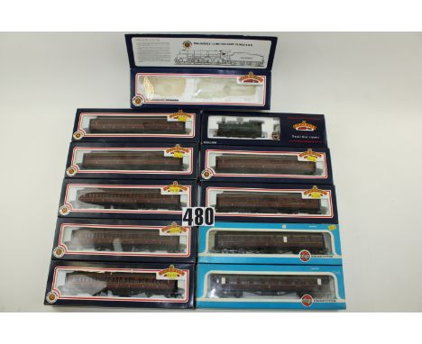Bachmann 00 Gauge Locomotive and Coaches: 32-300 GWR Collett Goods, LMS maroon  Corridor Coaches, 34-251 (4), 34-252 (2) and 