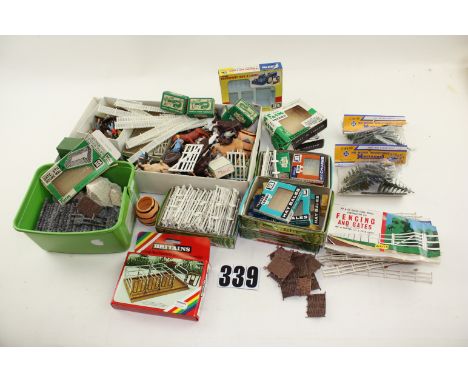 Lot of plastic Farm animals, people and accessories, mainly Britains, 5 bar gate, stone walls, vehicle loads, etc, including 