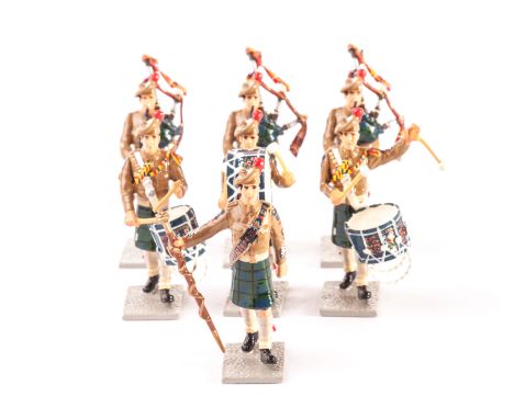 16 pce Black Watch Pipe & Drums Band, VG,