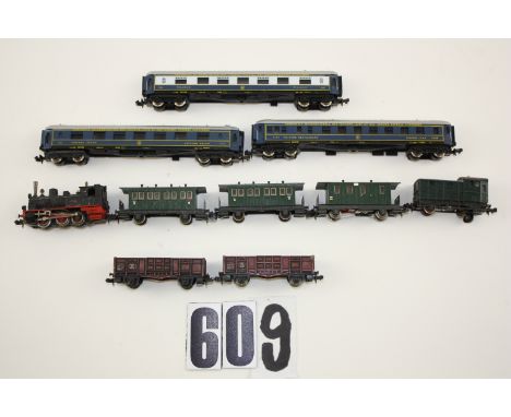 Continental N gauge loco and stock by Arnold and Lima: Arnold 0-6-0T locomotive with four coaching stock, together with two L