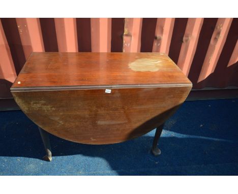 A GEORGIAN MAHOGANY GATE LEG TABLE, rounded leaves on padded legs, open length 148cm x closed length 55cm x depth 108cm x hei