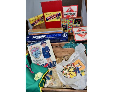 A QUANTITY OF ASSORTED GAMES AND JIGSAWS etc, to include boxed Chad Valley wooden jigsaw (not checked but said to have two pi