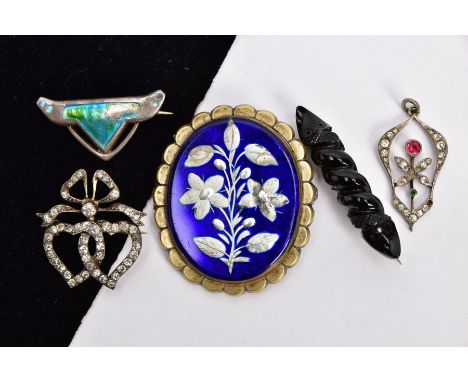 FIVE PIECES OF EARLY 20TH CENTURY JEWELLERY, to include an arts and crafts silver brooch, set with blue and green enamel, hal