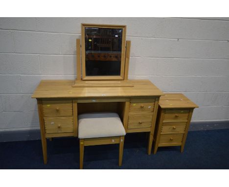 A WILLIS AND GAMBIER, ESPRIT COLLECTION LIGHT OAK BEDROOM SUITE, comprising a dressing table with four drawers, separate sing