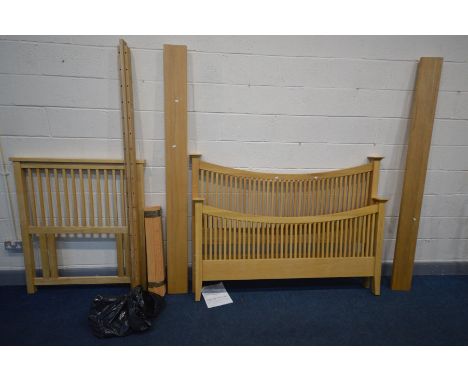 A WILLIS AND GAMBIER, ESPRIT COLLECTION LIGHT OAK 5FT BEDSTEAD, with side rails and slats (complete but damage in the form of