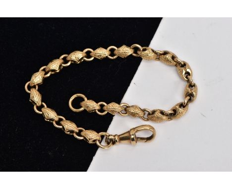 A 9CT GOLD HEAVY FANCY LINK BRACELET, designed with textured diamond shaped links, interspaced with jump rings, fitted with a
