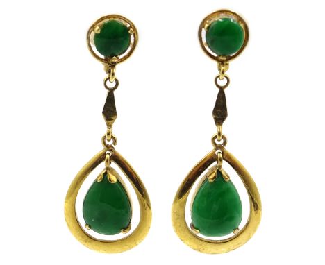 Pair of 15ct gold (tested) jade pendant earrings Condition Report Approx 3.9gm, length = 3.5cmClick here for further images, 