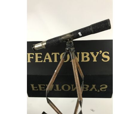 WWII SIGNAL SCOPE BY W. OTTWAY & CO. LTD, EALING LONDON 1940 MODEL NO. 1928 & STAMPED WITH MONOGRAM LETTERS N.L.P 41 & 45, 7 