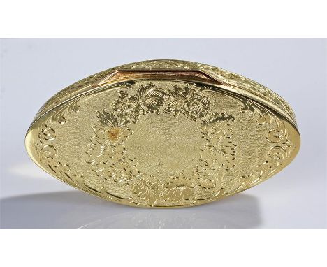 Fine 18 carat gold Swedish snuff box, Stockholm, the box of naiveté form with finely engraved foliate decoration with C scrol