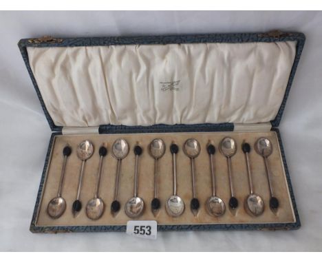 Boxed set of twelve bean top coffee spoons, B'ham  1924 by S ltd. 58g.       