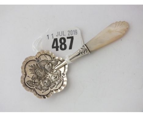 Victorian caddy spoon with floral bowl, fitted with  MOP handle, 3.75" long B'ham 1896    