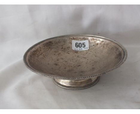 Circular bowl with beaded rim, 6.5" dia. Shef 1948  by JD &amp; S 230g.       