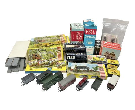 Tri-ang '00' gauge - Class 08 Diesel 0-6-0 Shunter No.D3035; five goods wagons; all unboxed; nine unmade Faller, Playcraft an