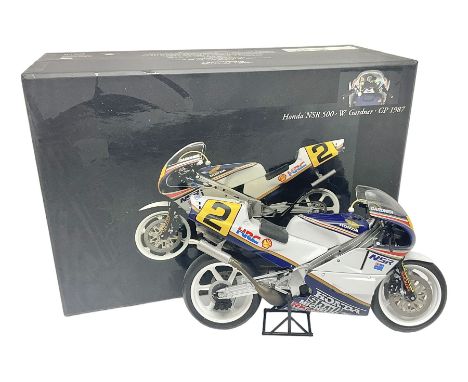 Minichamps Classic Bike Series 1:12 scale die-cast model - Honda NSR500 Wayne Gardner GP1987; boxedCondition Report: Box a li