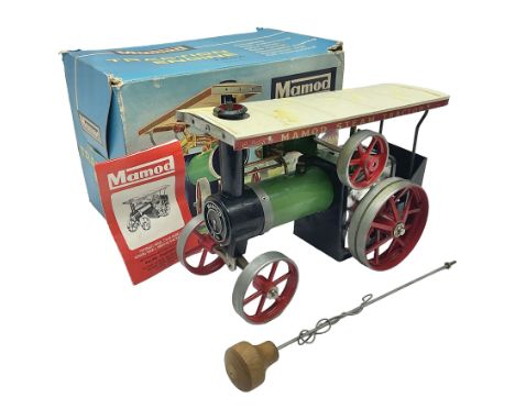 Mamod TE1a "Reversing Traction Engine" - light green boiler with red spoked wheels; meths burner; steering control rod and a 