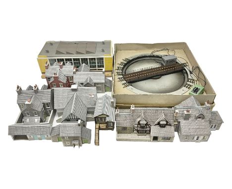 Fleischmann '00' gauge motorised turntable; boxed; kit-built plastic two-road engine shed; and eight kit-built card trackside