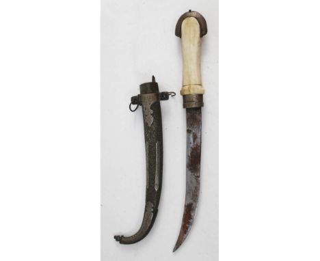 An eastern dagger and scabbard. 