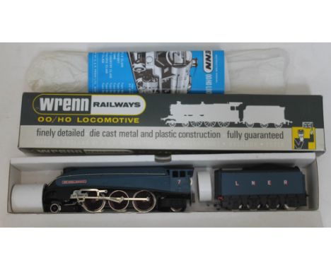 A boxed 00 gauge Wrenn W2212 Class A4 steam locomotive in LNER blue "Sir Nigel Gresley" with instruction manual. 