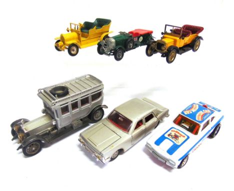 SIX ASSORTED DIECAST MODEL VEHICLES  comprising a Dinky No.164, Ford Zodiac Mk IV, silver, good condition; Corgi No.163, Sant