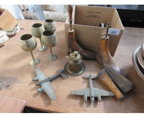  Sale Item:    BOX MISC BRASS ETC (AF)   Vat Status:   No Vat   Buyers Premium:  This lot is subject to a Buyers Premium of 1