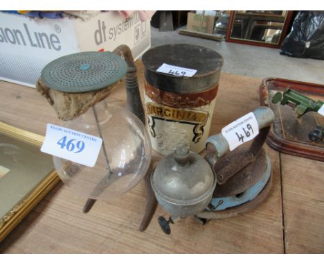  Sale Item:    VIRGINIA JAR IRON ETC (AF)   Vat Status:   No Vat   Buyers Premium:  This lot is subject to a Buyers Premium o