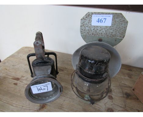  Sale Item:    HEATER & LAMP (AF)   Vat Status:   No Vat   Buyers Premium:  This lot is subject to a Buyers Premium of 15% + 