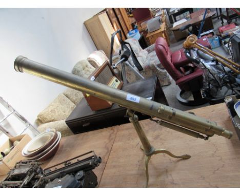  Sale Item:    BRASS TELESCOPE & BOX JOHN BRAHAM LONDON (AF)  Vat Status:   No Vat   Buyers Premium:  This lot is subject to 