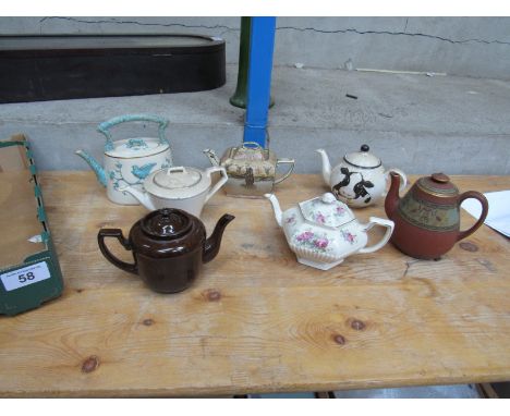  Sale Item:    BOX TEAPOTS (AF)   Vat Status:   No Vat   Buyers Premium:  This lot is subject to a Buyers Premium of 15% + Va