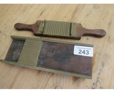  Sale Item:    PILL MAKER MAWSON THOMPSON LONDON  Vat Status:   No Vat   Buyers Premium:  This lot is subject to a Buyers Pre