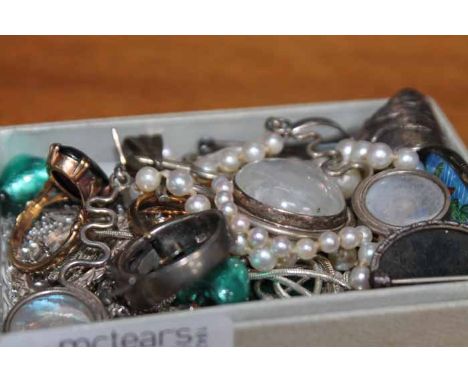 LOT OF JEWELLERY
including a gold ring, gold earrings, pearl necklace, silver items etc.