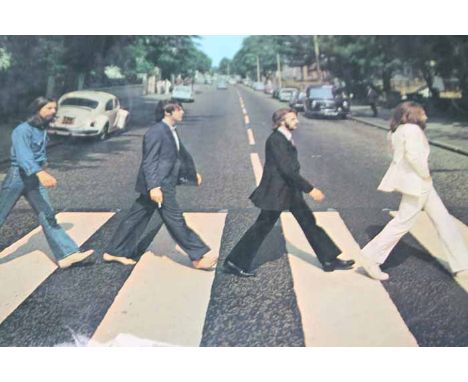LOT OF VINTAGE LP AND 78RPM RECORDS
including Beatles, Cat Stevens, etc; and along with a collection of collectors' plates 