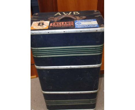 VINTAGE CABIN TRUNK