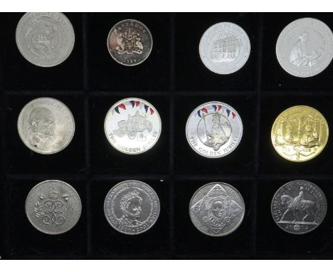 Elizabeth II commemoratives, including five £5 coins, crowns and dollars (12). P&amp;P Group 1 (£14+VAT for the first lot and
