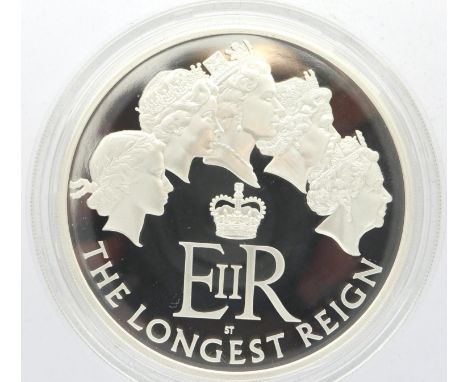 2015 5oz silver proof collectors edition round, The Longest Reigning Monarch, boxed with certificate. P&amp;P Group 1 (£14+VA