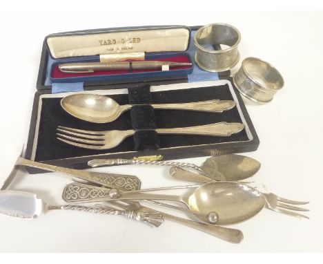 Silver spoon and fork cased, two napkin rings, a Yard-O-Led pencil cased and other items.