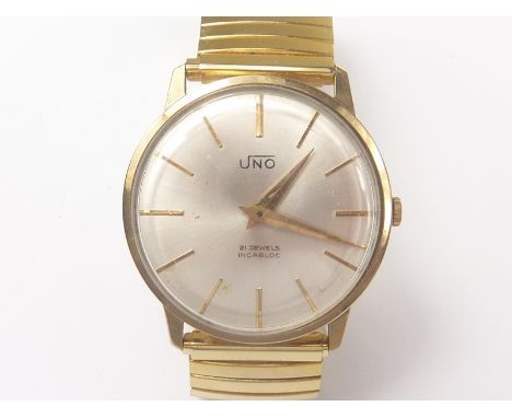 Gent's Uno 9ct gold watch, manual, on bracelet. Condition Report. Going - good