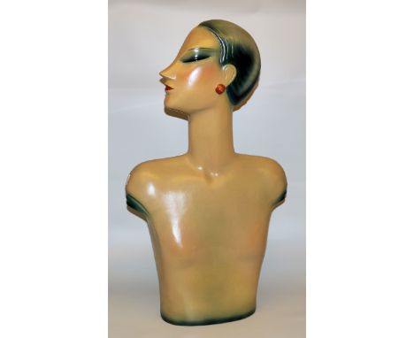 Mannequin-Büste in der Ästhetik des Art Deco, modernDisplayfigur in strenger Profilansicht, Masse/Kunstharz mit dezent farbli