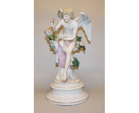 Rudolph Hölbe, „Amor, die Nachtigallen fütternd“, seltene mythologische Porzellanplastik der Kgl. Manufaktur Meißen um 1900En